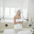 Carolina Sweets in 'Fine Lines'