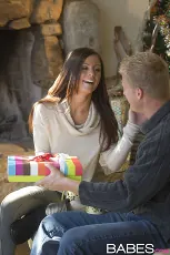 Whitney Westgate - A Christmas Surprise | Picture (15)